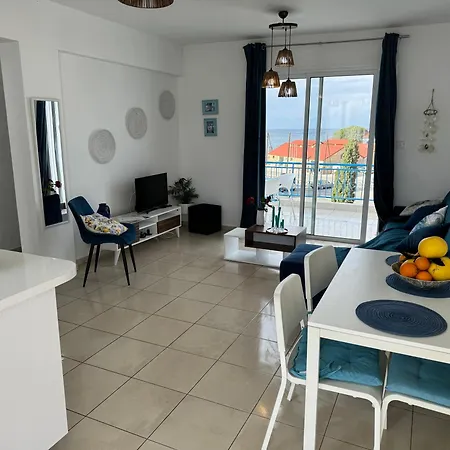 Blue Lagoon 12a Latsi *