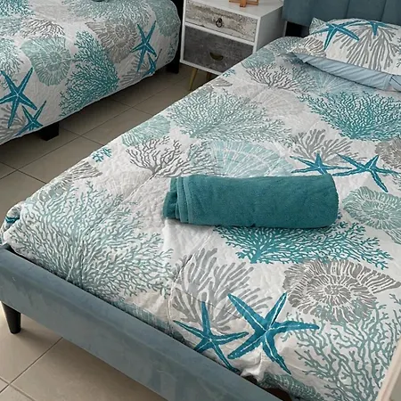 Blue Lagoon 12a Latsi *